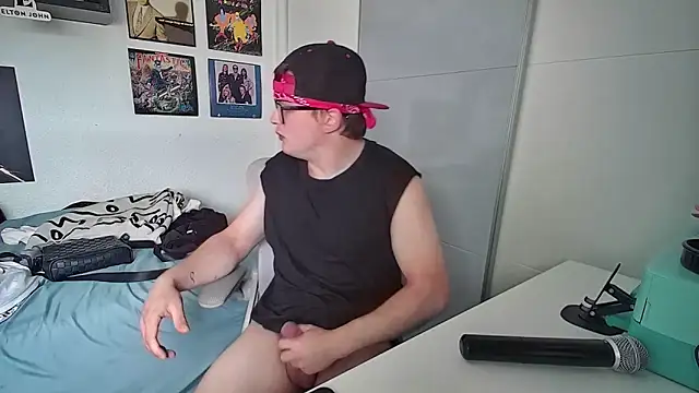 Marioo4k online show from April 8, 1:56 pm