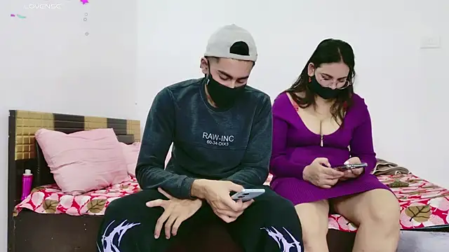 Snapshot of RupaliDixit chatting on October 17, 5:59 pm RupaliDixit online show from October 17, 5:59 pm
