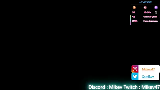 Snapshot of Mikev chatting on October 30, 7:11 pm Mikev online show from October 30, 7:11 pm