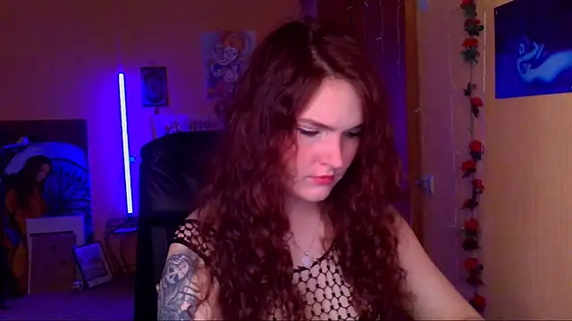 Snapshot of Jenna_Sativa chatting on June 11, 12:46 pm Jenna Sativa online show from June 11, 12:46 pm