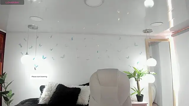  Antonnela  online show from April 14, 6:02 pm