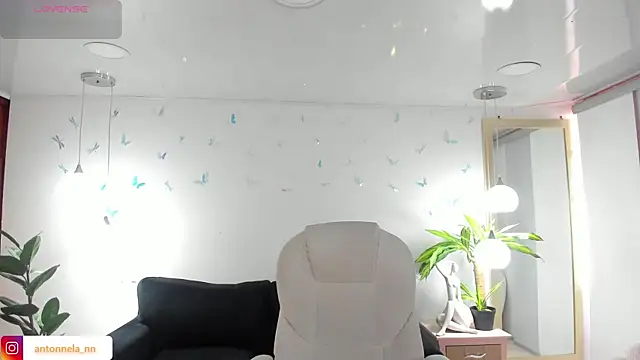  Antonnela  online show from February 25, 1:44 pm