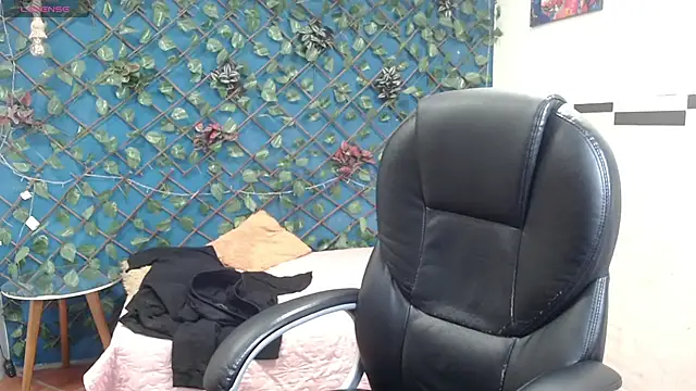 Waturox online show from November 7, 6:56 pm