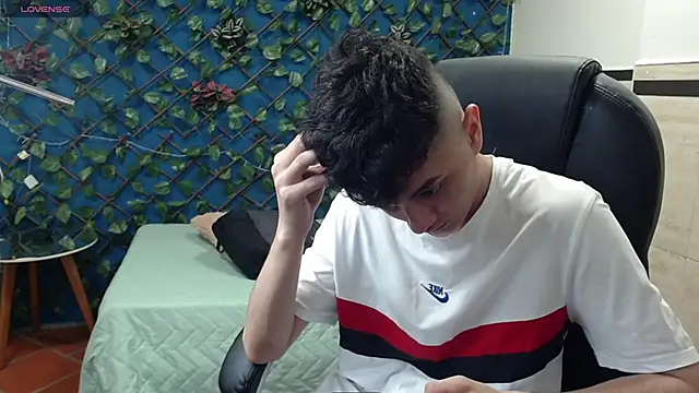 Waturox online show from February 18, 1:43 am