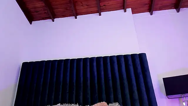 sophiieTaylor1 online show from December 22, 7:19 am