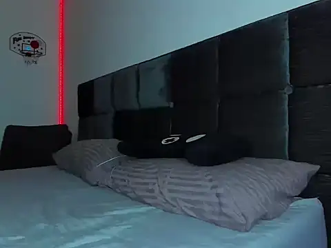 Alexander Martines online show from November 15, 11:42 pm