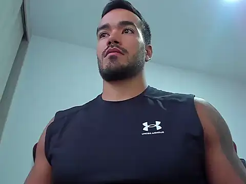 Snapshot of Alexander_Martines chatting on June 19, 10:47 pm Alexander Martines online show from June 19, 10:47 pm