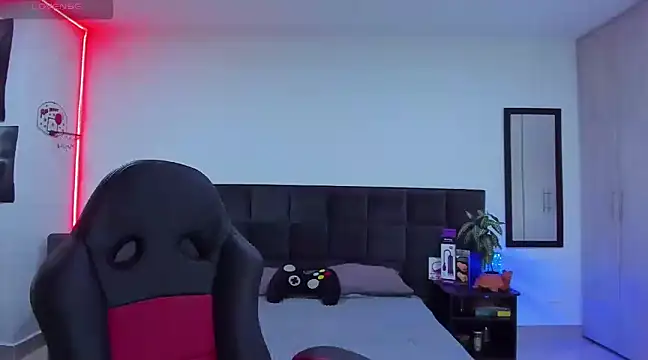 Alexander Martines online show from March 15, 11:50 pm