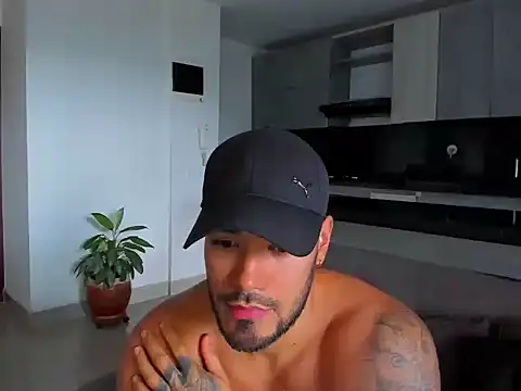 Alexander Martines online show from September 22, 9:10 pm