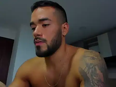 Alexander Martines online show from October 3, 10:33 pm