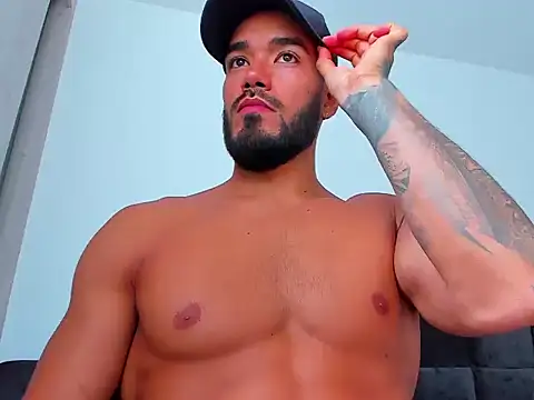 Alexander Martines online show from March 28, 7:37 pm