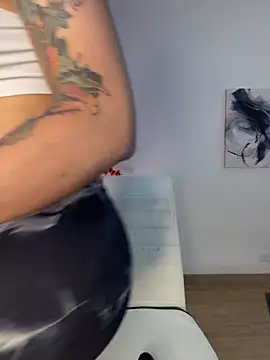 VictoriaHiill online show from February 28, 5:34 pm