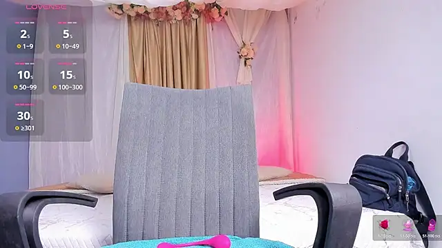 salomee star  online show from March 13, 12:43 pm