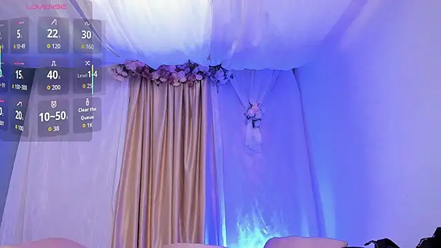 salomee star  online show from November 13, 6:45 pm