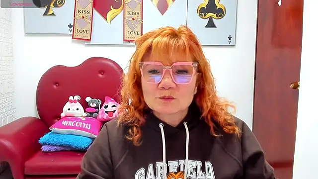 Salomeediaz  online show from February 14, 9:15 pm