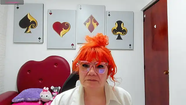 Salomeediaz  online show from April 1, 9:01 pm