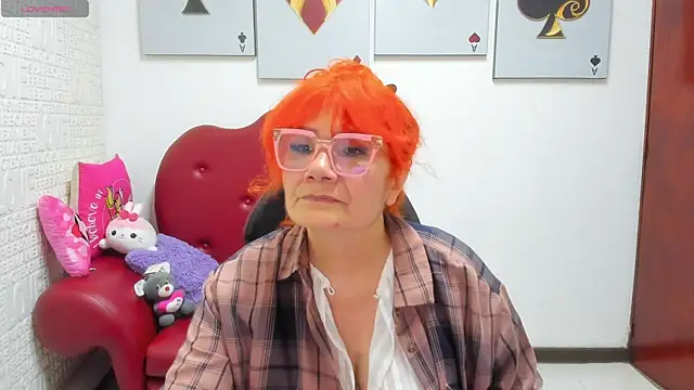 Snapshot of Salomeediaz_ chatting on May 28, 9:21 pm Salomeediaz online show from May 28, 9:21 pm