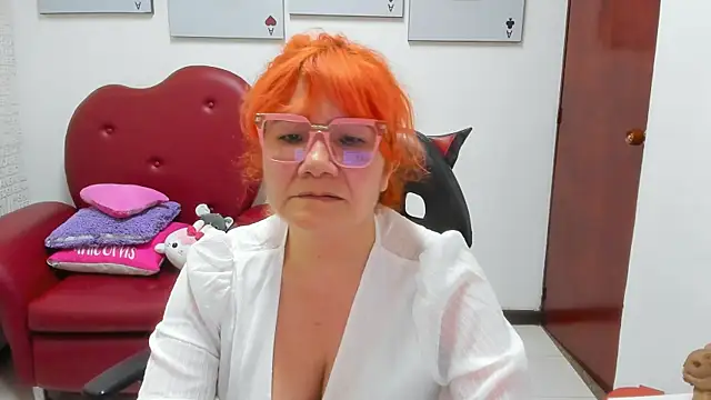 Snapshot of Salomeediaz_ chatting on April 22, 9:10 pm Salomeediaz online show from April 22, 9:10 pm