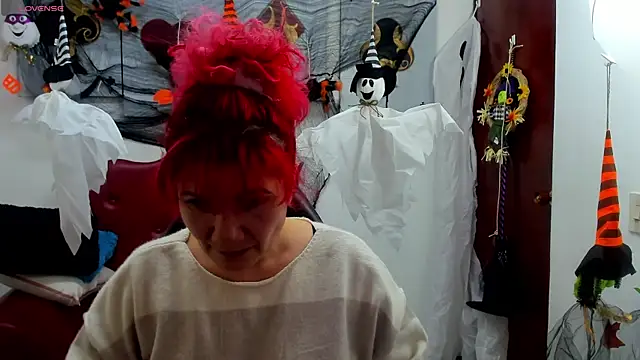 Snapshot of Salomeediaz_ chatting on October 17, 9:05 pm Salomeediaz online show from October 17, 9:05 pm
