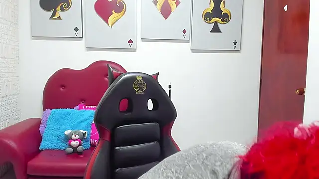 Salomeediaz  online show from December 22, 9:04 pm