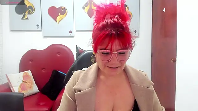 Salomeediaz  online show from November 28, 9:04 pm