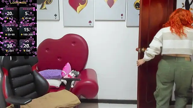 Salomeediaz  online show from April 9, 9:10 pm