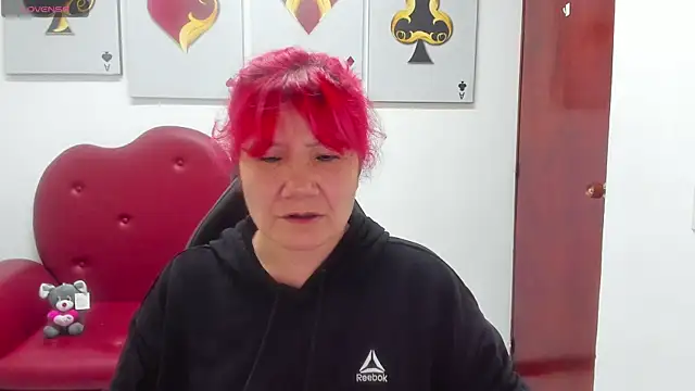 Salomeediaz  online show from December 16, 9:08 pm