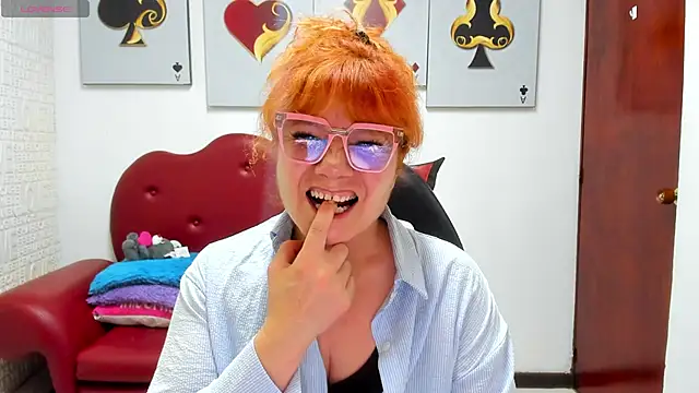 Salomeediaz  online show from February 6, 9:11 pm