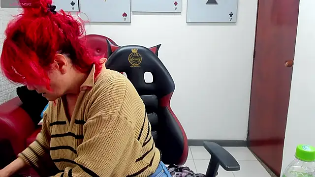 Snapshot of Salomeediaz_ chatting on October 8, 9:04 pm Salomeediaz online show from October 8, 9:04 pm