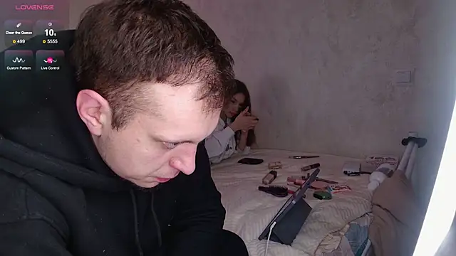 KesandAlex online show from February 2, 3:07 pm