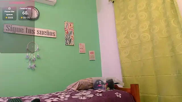 alisontitsmilk19 online show from October 30, 1:15 am