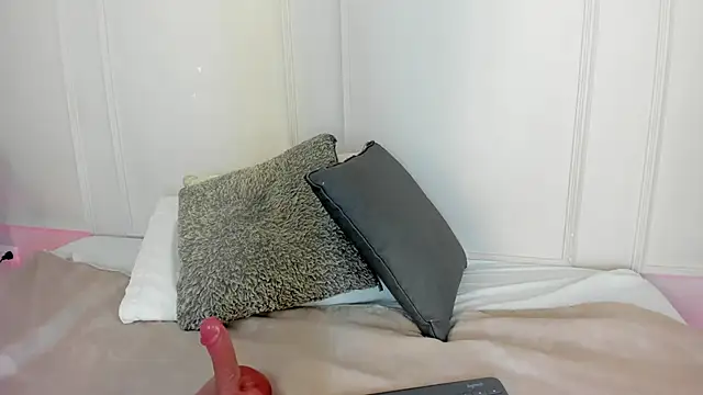 Mariapettit online show from February 26, 12:05 pm