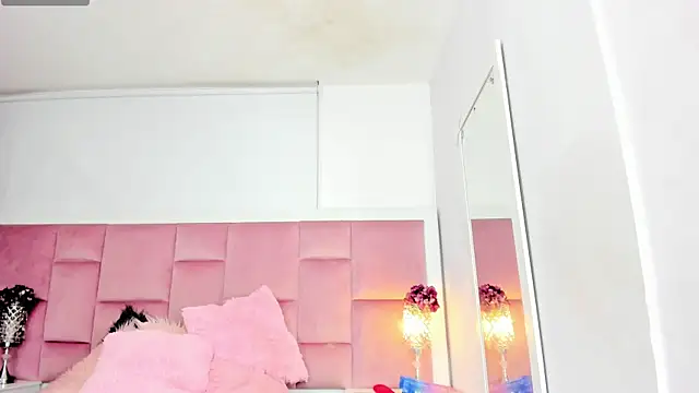 DaphneLloyd online show from January 21, 2:33 am