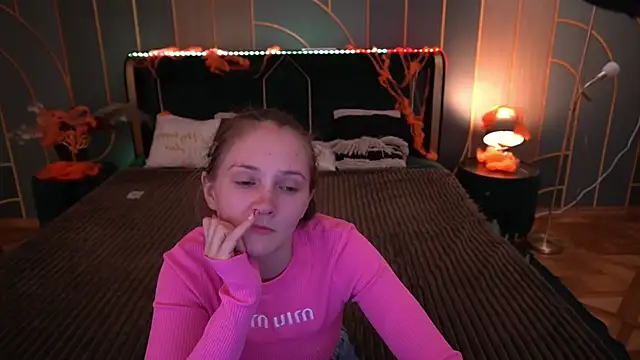 Snapshot of PamelaXX_ chatting on October 29, 8:19 pm PamelaXX online show from October 29, 8:19 pm