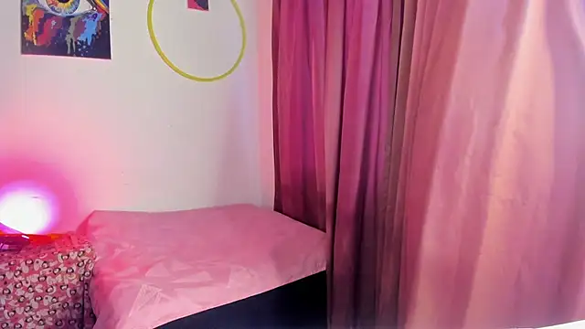 Snapshot of nicole_volkov chatting on February 3, 10:43 pm nicole volkov online show from February 3, 10:43 pm