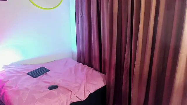 Snapshot of nicole_volkov chatting on January 11, 2:09 am nicole volkov online show from January 11, 2:09 am