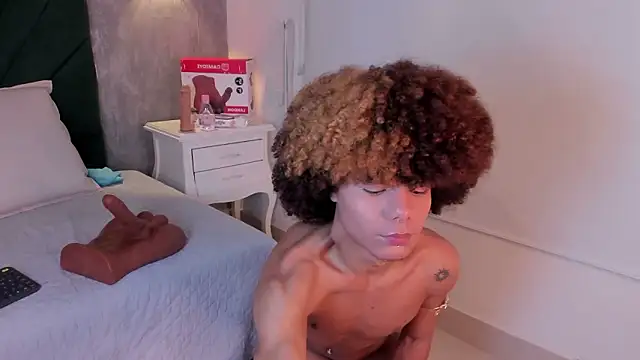 Alexiis Etereo online show from March 12, 8:24 pm