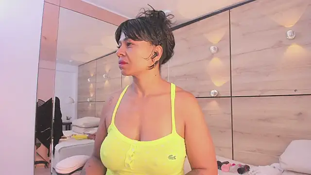 martina touss online show from October 29, 11:42 am