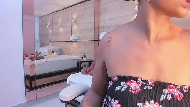 martina touss online show from November 27, 12:16 pm