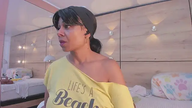 martina touss online show from November 26, 12:27 pm