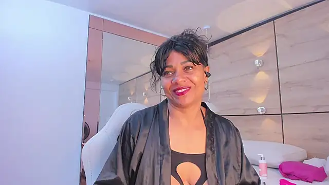 martina touss online show from November 7, 11:59 am