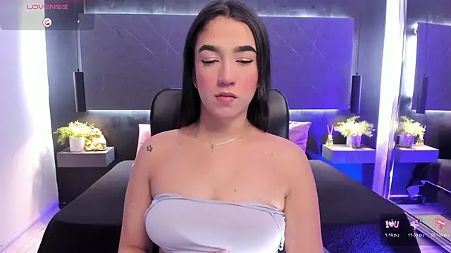 SaraaMills online show from March 26, 3:38 am