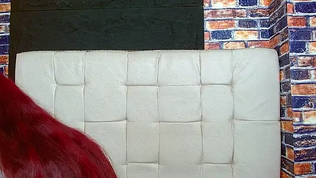 Snapshot of mildre303av chatting on October 15, 8:28 pm mildre303av online show from October 15, 8:28 pm