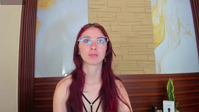 Snapshot of mildre303av chatting on September 22, 2:45 pm mildre303av online show from September 22, 2:45 pm