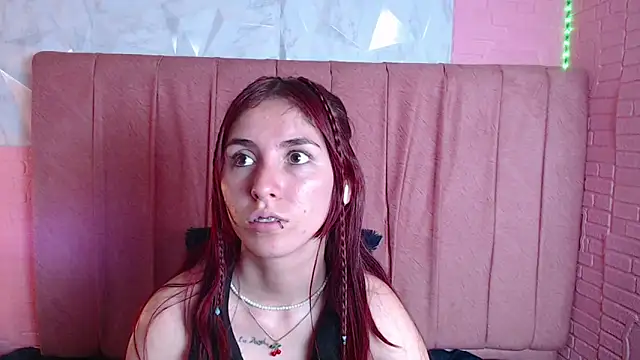 Snapshot of mildre303av chatting on November 17, 10:36 pm mildre303av online show from November 17, 10:36 pm