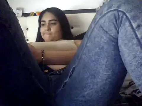 Charlotte cute18 online show from December 14, 8:29 pm