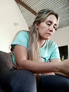 Isabel23zr online show from September 22, 9:54 pm