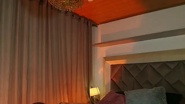 Ameliadickens online show from November 5, 9:40 pm