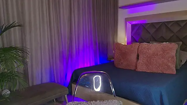 Ameliadickens online show from February 22, 12:51 pm