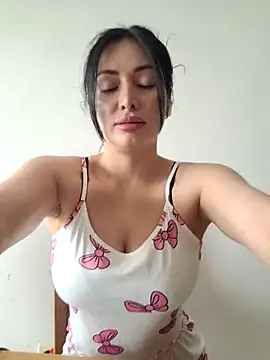 Snapshot of _monicab chatting on July 5, 8:05 pm monicab online show from July 5, 8:05 pm